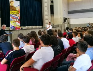 Il saluto di don Marco Aspettati, Direttore di Villa Sora, agli studenti delle classi medie